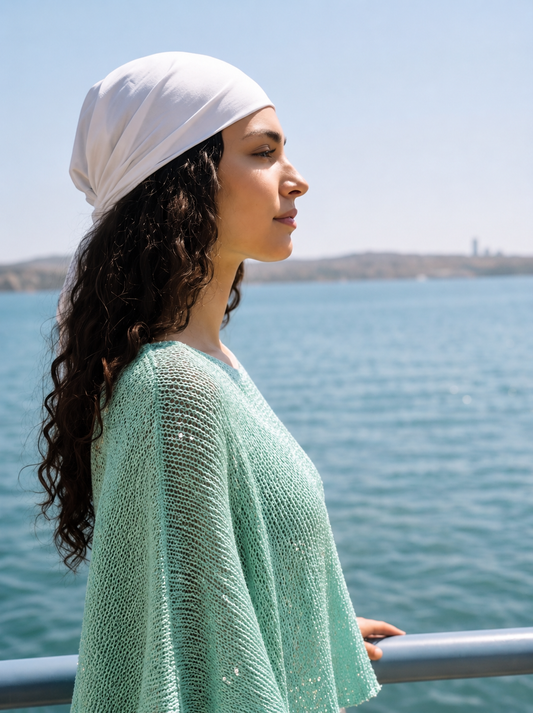 Asymmetric poncho (turquoise)